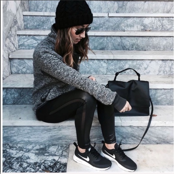 NWT Nike Air Max Thea Black - Picture 2 of 8